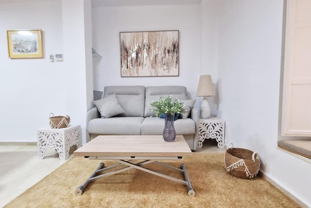 Apartamento Precioso En Santa Cruz Lirio Bajo Sevilla Exterior foto
