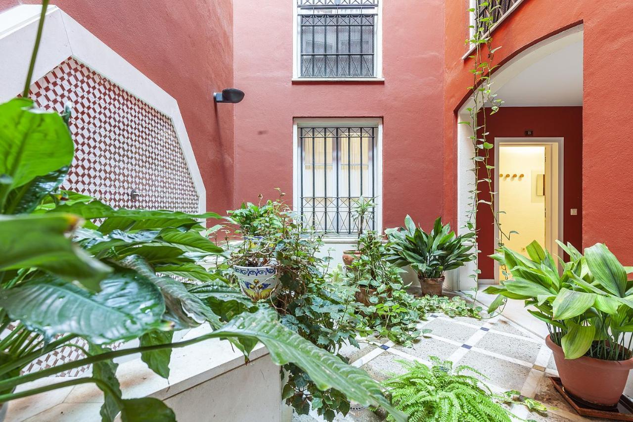 Apartamento Precioso En Santa Cruz Lirio Bajo Sevilla Exterior foto